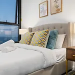Unbelievable Level 59 Oceanview 2 Bed Apartment